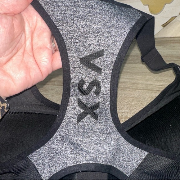 Victoria’s Secret Vsx Sports Bra Size 36DD heathered Grey Color - Picture 8 of 10